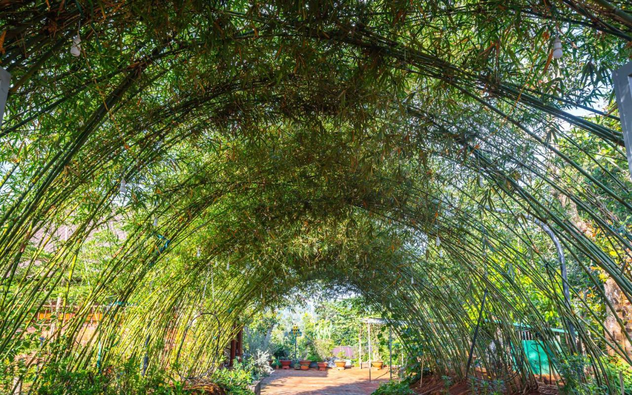 Phuong Nam Gia Trang Farmstay Gia Nghĩa Eksteriør billede